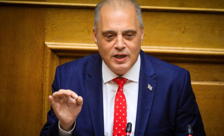 Κυρ. Βελόπουλος: Ένας σοβαρός πρωθυπουργός δεν επαίρεται επειδή φιλοδωρεί με 150 ευρώ τα νέα παιδιά