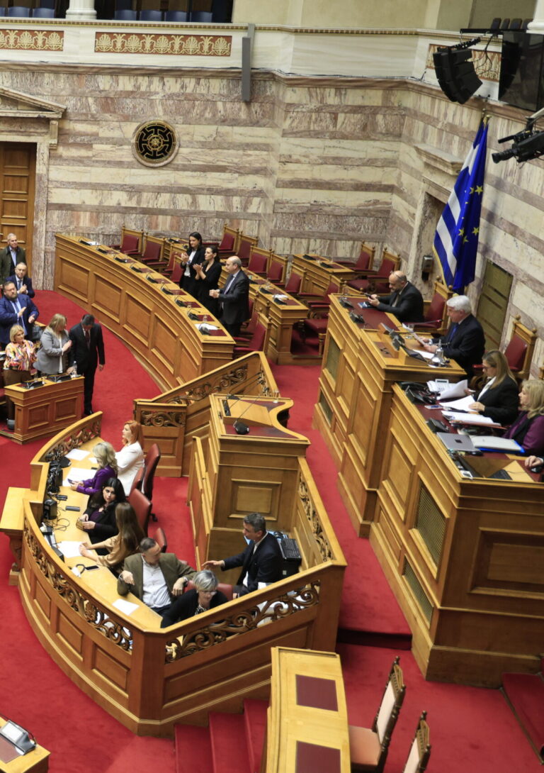 Εβδομάδα πολιτικών εξελίξεων: Αναλαμβάνει ΠτΔ ο Κ. Τασούλας, αποκτά σύνθεση η Προανακριτική, ανοίγει ο διάλογος για το άρθρο 86