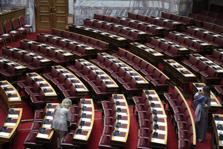 Η Πλεύση Ελευθερίας θα απέχει από την ορκωμοσία Τασούλα ως ΠτΔ