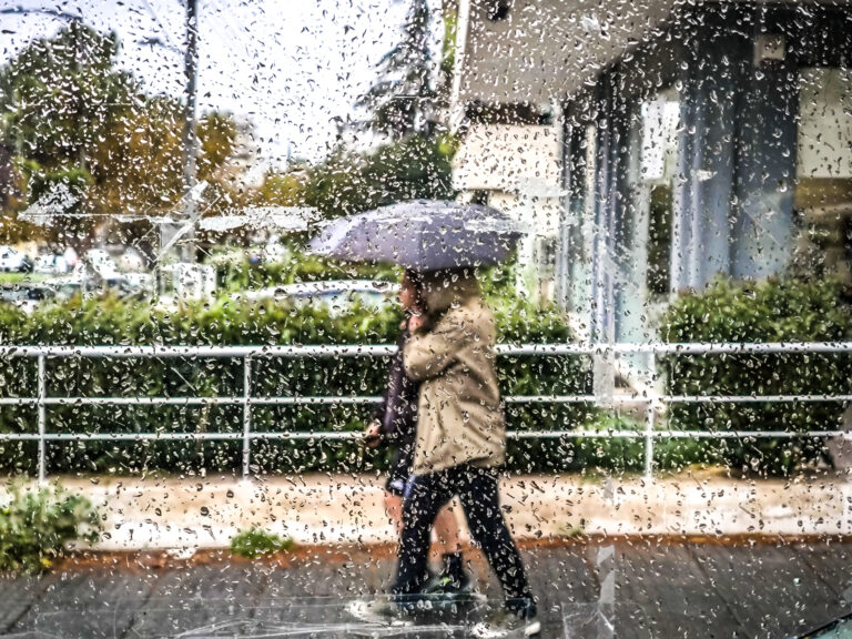 Κρήτη: Έκτακτο δελτίο επιδείνωσης καιρού – Οδηγίες από την Πολιτική Προστασία της Περιφέρειας