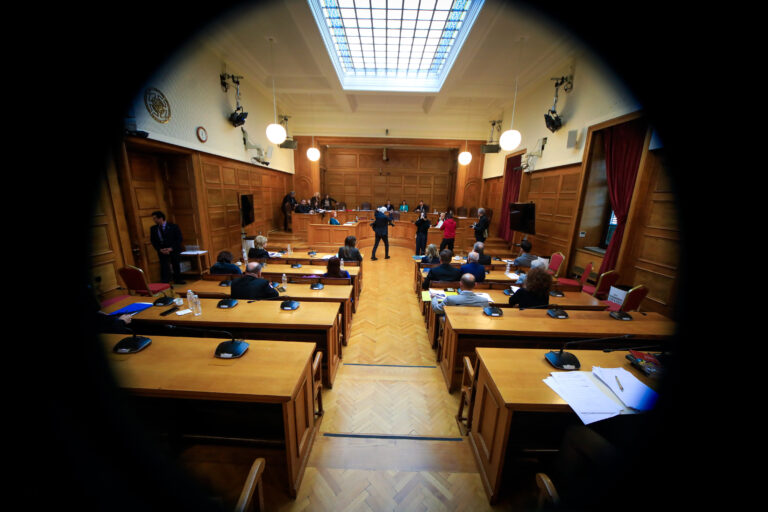 Προανακριτική: Την Παρασκευή 28/3 καλείται ο Χρ. Τριαντόπουλος – ΠΑΣΟΚ, ΣΥΡΙΖΑ, KKE και Νέα Αριστερά αποχώρησαν από την ψηφοφορία
