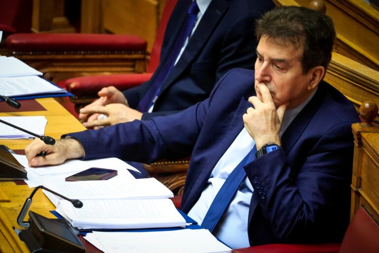 Βουλή: Ψηφίστηκε το νομοσχέδιο για την αναδιοργάνωση της ΕΛΑΣ – Μ. Χρυσοχοΐδης: «Οδηγούμε την ΕΛΑΣ στη νέα εποχή»