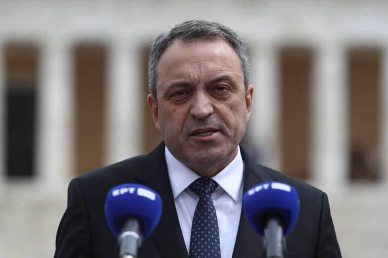 Β. Στίγκας: Ψηλά το κεφάλι, ψηλά τις σημαίες και όλα θα πάνε καλά