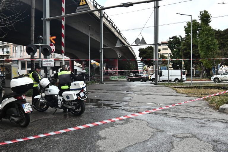 Διακοπή δρομολογίων στον Προαστιακό λόγω τροχαίου στην Λεωφόρο Καβάλας