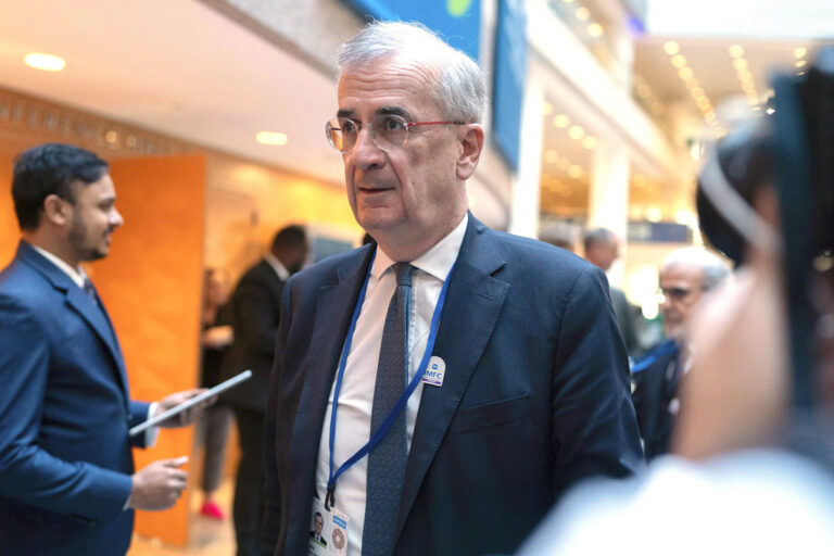 Γάλλος κεντρικός τραπεζίτης: Η εικόνα της ομάδας Τραμπ για την οικονομία είναι λίγο σαν ταμπλό της Monopoly