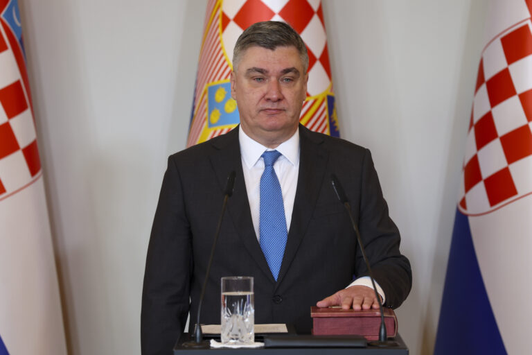 Ο πρόεδρος Μιλάνοβιτς διαβεβαιώνει ότι δεν θα σταλούν Κροάτες στρατιώτες στην Ουκρανία