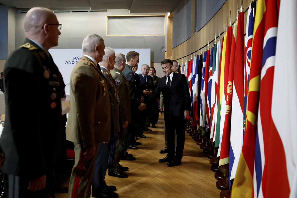 ΕΕ – ΝΑΤΟ και 5 Ευρωπαίοι υπουργοί Άμυνας συνομιλούν για την Ουκρανία στο Παρίσι