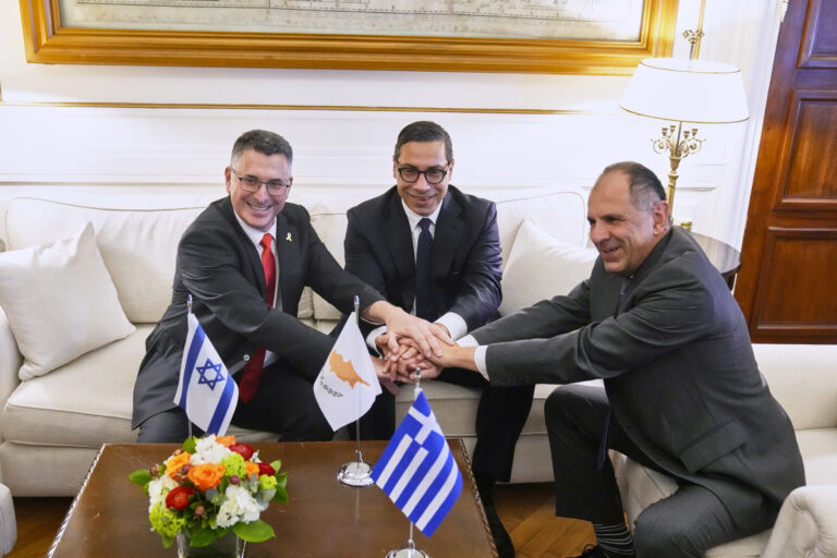 Γ. Χαρίτος: Σημαντική η επανεκκίνηση του μηχανισμού των Τριμερών Ελλάδας – Κύπρου – Ισραήλ