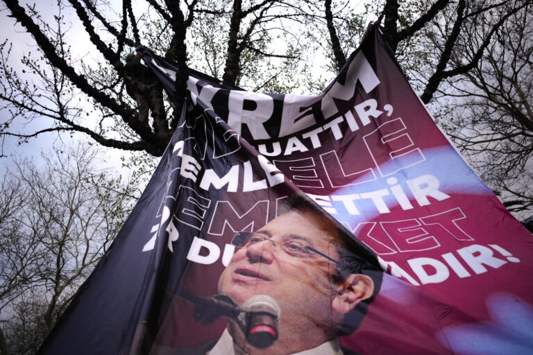 Ι. Γρηγοριάδης, καθ. πολ. επιστήμης στο ΕΡΤNews για Ιμάμογλου: Ακόμα κι αν έχει παυθεί έως την Κυριακή, το κόμμα θα τον αναδείξει υποψήφιο