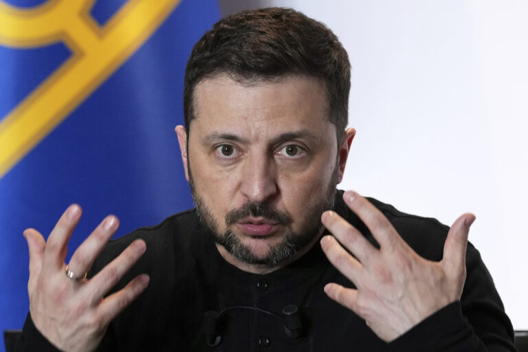 Ζελένσκι: Ο Βλαντίμιρ Πούτιν θέλει να «διχάσει» την Ευρώπη και τις ΗΠΑ – Η Ουάσιγκτον αλλάζει «συνεχώς» τους όρους της συμφωνίας για τα ορυκτά