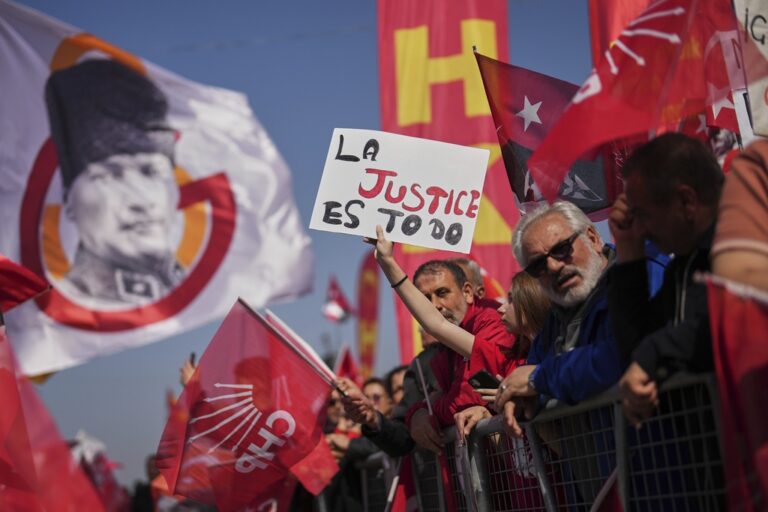 Τουρκία: Αθώοι οι δημοσιογράφοι — Κάλυπταν και δεν συμμετείχαν στις διαδηλώσεις