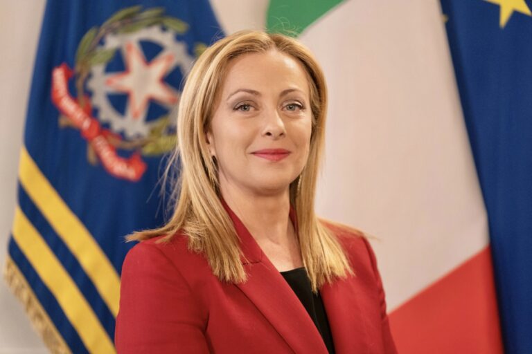 Μελόνι: «Θέλω να ξανακατέβω στις επόμενες εκλογές λέγοντας στους ψηφοφόρους: κάναμε ό,τι είχαμε υποσχεθεί»