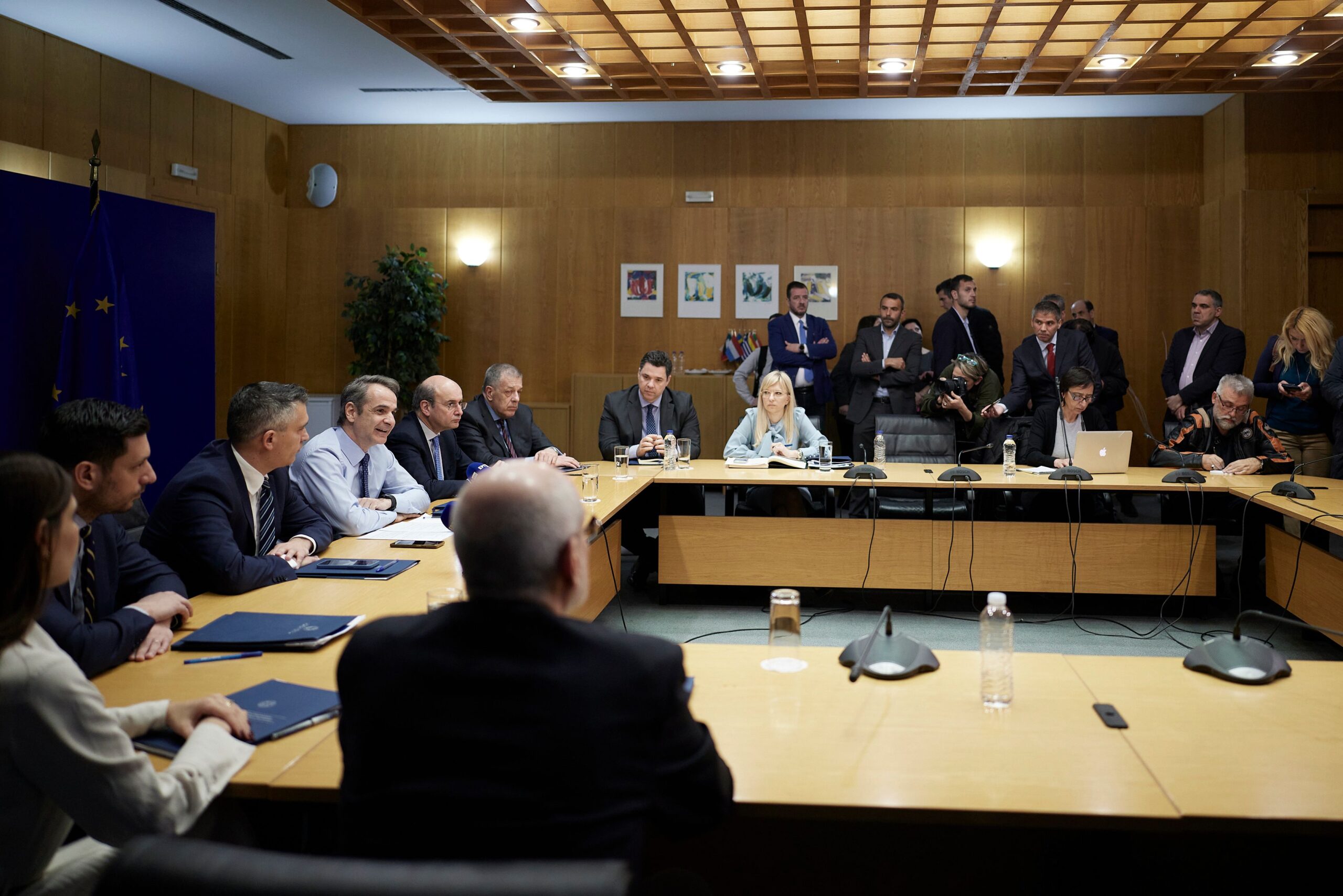 Αναβάθμιση, ασφάλεια και εκσυγχρονισμός το μήνυμα Μητσοτάκη κατά την επίσκεψή του στο Υπ. Υποδομών και Μεταφορών