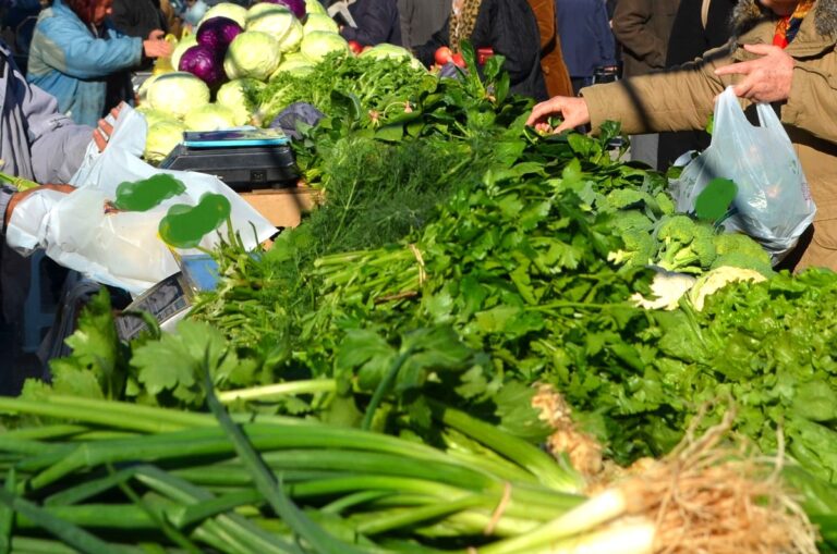 Κλειστές οι λαϊκές αγορές την Τετάρτη 9 Απριλίου – Συμμετοχή των παραγωγών και των πωλητών στην 24ωρη απεργία