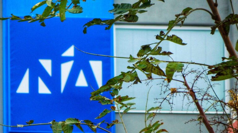 Δ.Ε.Ε.Π. ΝΔ Ζακύνθου: Η Ν.Ε. ΠΑΣΟΚ απειλεί ότι «οι πολίτες θα πάρουν τον νόμο στα χέρια τους» θυμίζοντας ξεκάθαρα χρυσαυγήτικη ρητορική