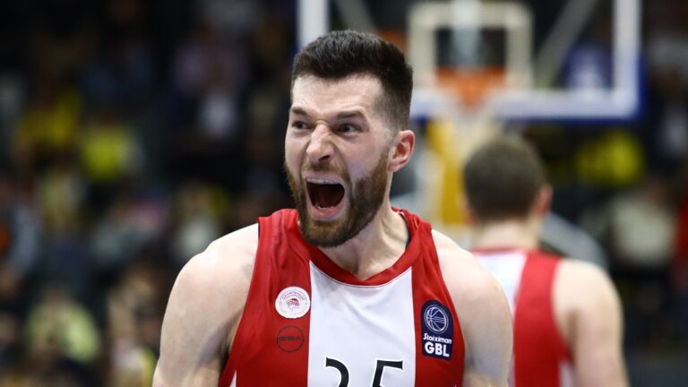 GBL: Πέρασε με 104-88 από το Μαρούσι με «καυτό» Πίτερς ο Ολυμπιακός