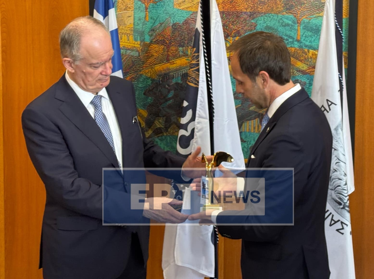 Ο Πρόεδρος της Δημοκρατίας Κ. Τασούλας στο Δημαρχείο της Αρχ. Ολυμπίας