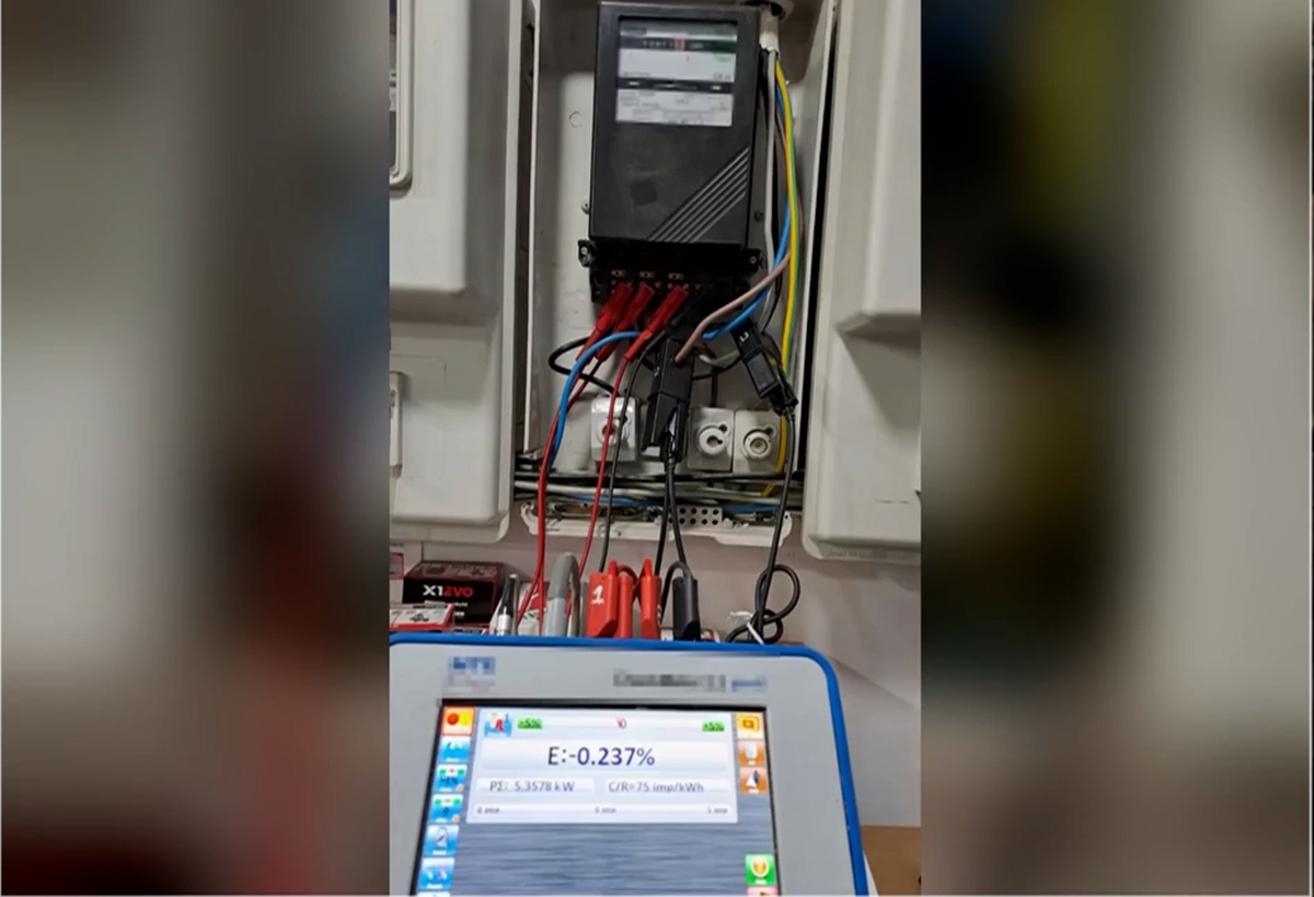 Πέντε συλλήψεις στον Χολαργό για ρευματοκλοπές σε σπίτια και επιχειρήσεις – Χειροπέδες σε δύο «τεχνικούς»