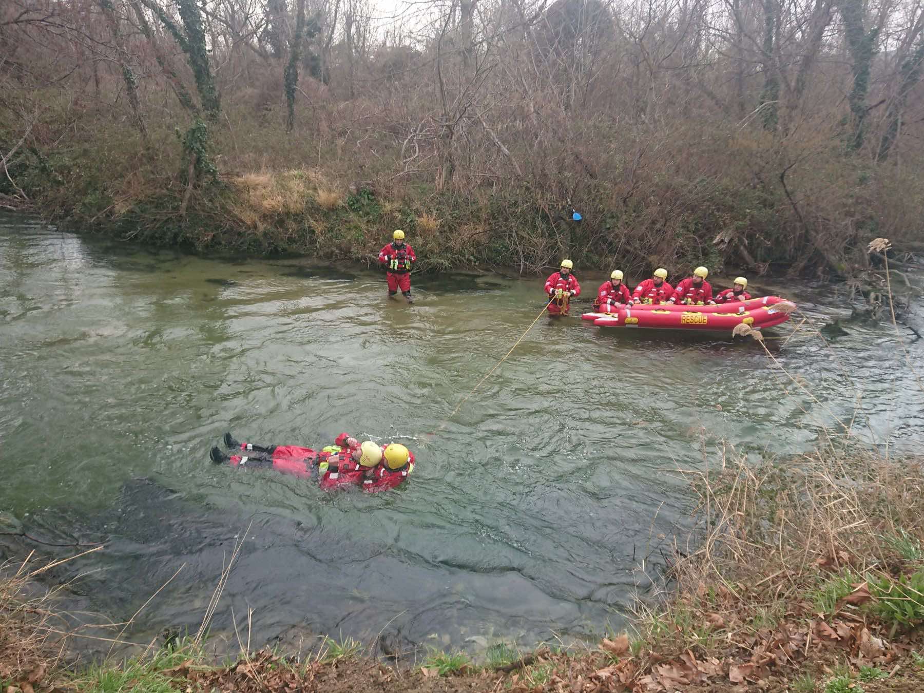Στη διάσωση σε ορμητικά νερά εκπαιδεύτηκαν εθελοντές της ΕΟΔ Ροδόπης