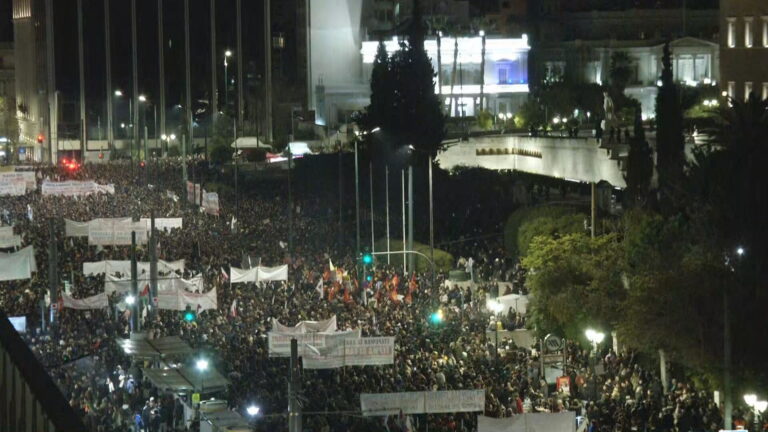 Πανοραμικό βίντεο από το συλλαλητήριο στο Σύνταγμα για τα Τέμπη