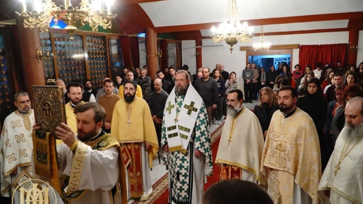 Θεσσαλονίκη: Σε κλίμα συγκίνησης το Αρχιερατικό Μνημόσυνο για τα 57 θύματα των Τεμπών