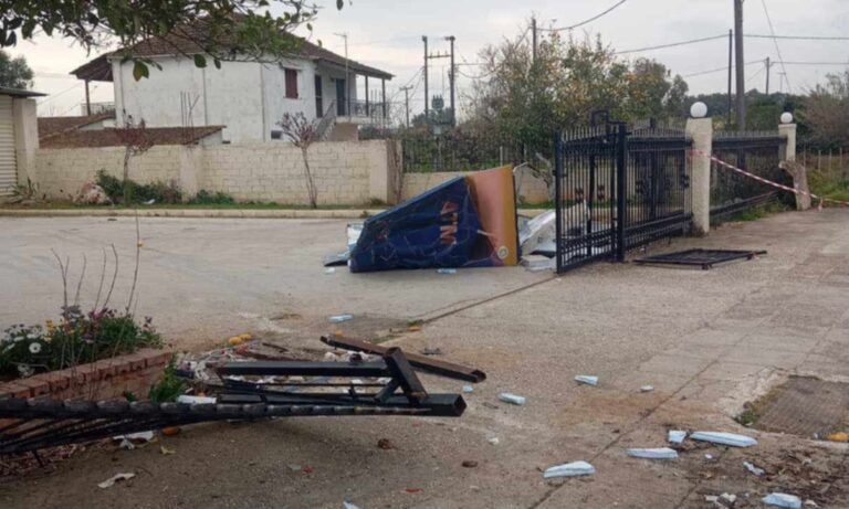 Λάππα Αχαΐας: «Ξήλωσαν» το ΑΤΜ αλλά τους… έπεσε στην διάρκεια της καταδίωξης – Άπραγοι έφυγαν οι ληστές