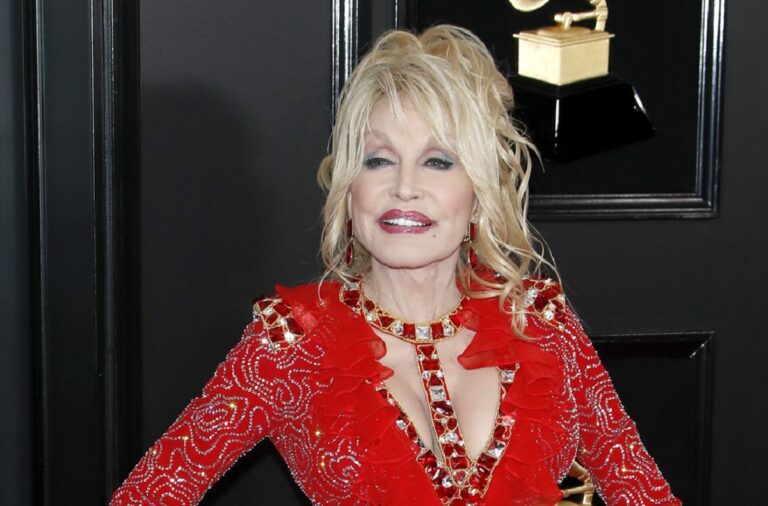 Ο σύζυγος της Dolly Parton έφυγε από την ζωή χθες σε ηλικία 82 ετών – Yπήρξε έμπνευση για το διάσημο τραγούδι «Τζολίν»
