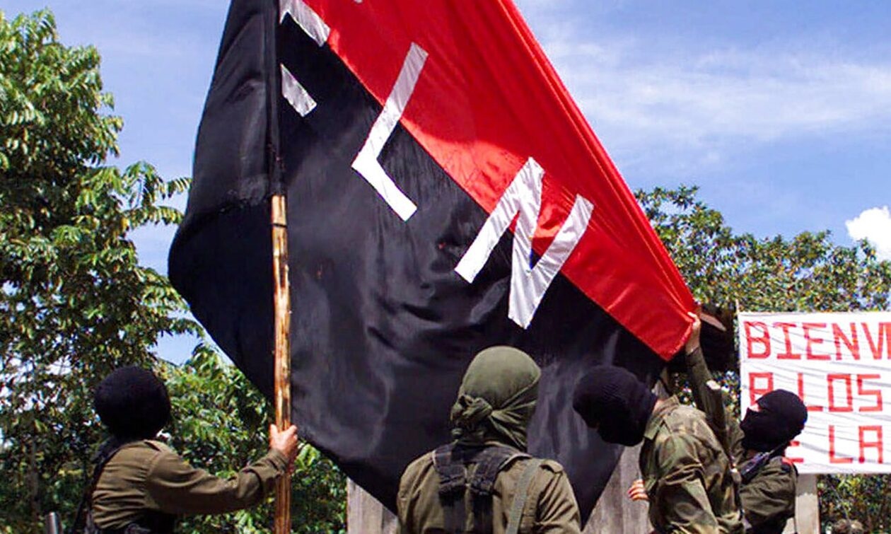 Κολομβία- Αντάρτες ELN: Η «απόλυτη ειρήνη» του προέδρου Πέτρο μετατρέπεται σε «απόλυτο πόλεμο» Κολομβία- Αντάρτες ELN: Η «απόλυτη ειρήνη» του προέδρου Πέτρο μετατρέπεται σε «απόλυτο πόλεμο»
