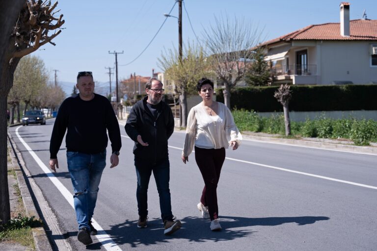 Λάρισα: Αυτοψία της Αντιπεριφερειάρχη Μ. Γαλλιού στις εργασίες συντήρησης του οδικού δικτύου στην Ελασσόνα