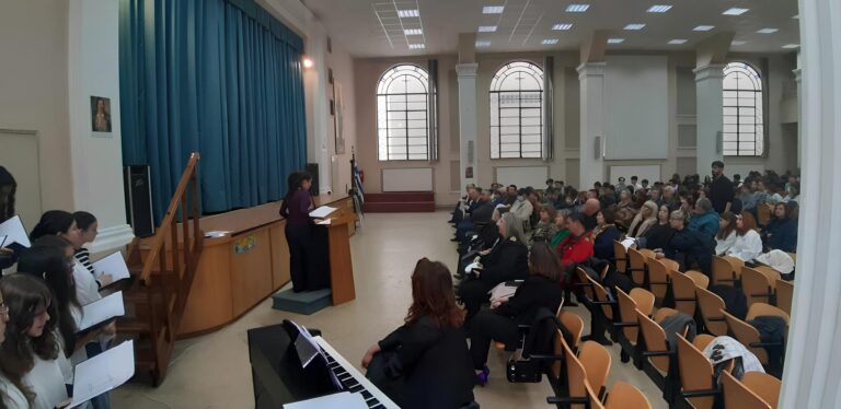 “Το μεγάλο μας τσίρκο” έστειλε ισχυρά μηνύματα στη γιορτή της Β’θμιας για την 25η Μαρτίου