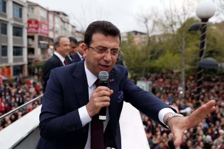Προφυλακίζεται ο Εκρέμ Ιμάμογλου με την κατηγορία της διαφθοράς