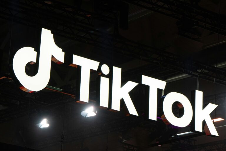 Ένθετο Social Media: Μάχη για την αγορά του TikTok – Οι πιθανοί αγοραστές