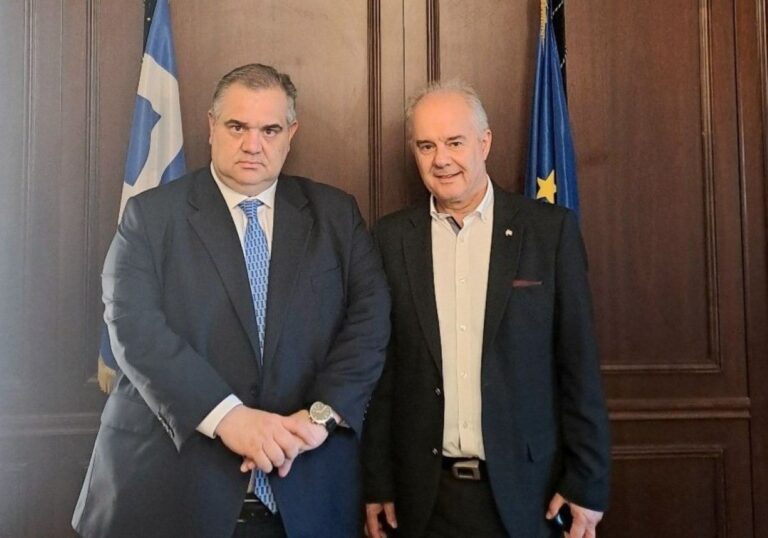 Έργα υποδομής και πολιτικής προστασίας έθεσε στον υφ. Εσωτερικών ο δήμαρχος Τεμπών