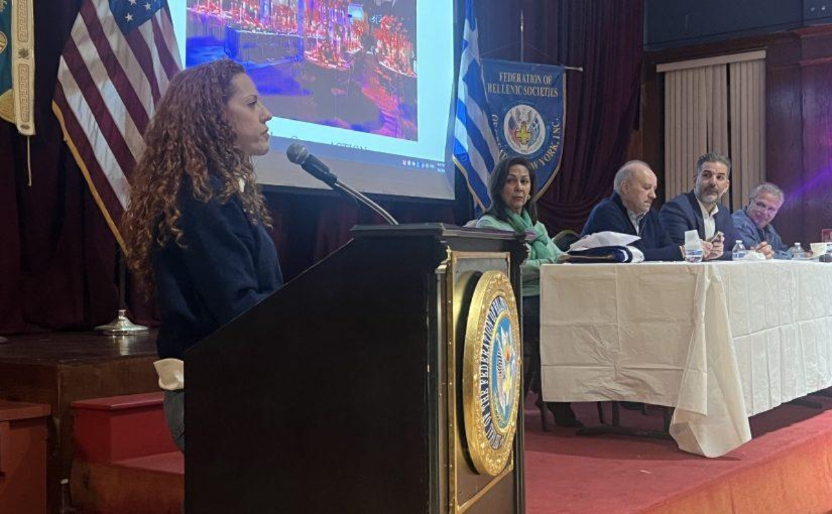 Άγημα για τα Τέμπη στην παρέλαση της 5ης Λεωφόρου της Νέας Υόρκης