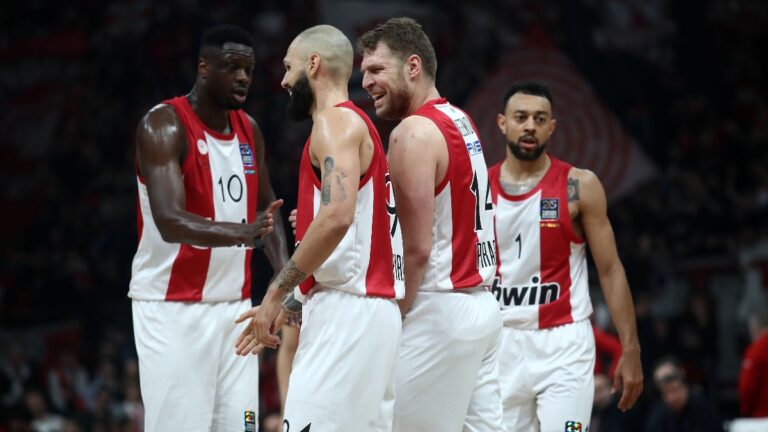Euroleague: Ο Ολυμπιακός γιόρτασε στο Σ.Ε.Φ. και βάφει… «ερυθρόλευκη» την κορυφή, 82-70 την Παρτίζαν