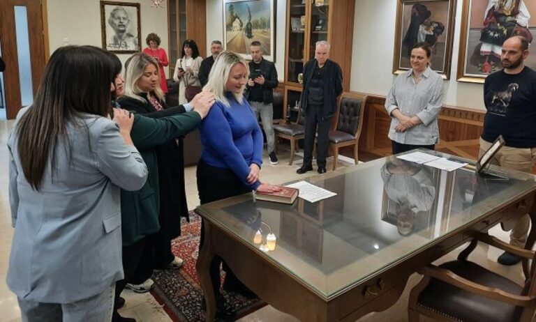 Δήμος Σερρών: Ορκίστηκαν πέντε νέοι υπάλληλοι του προγράμματος “Βοήθεια στο Σπίτι”