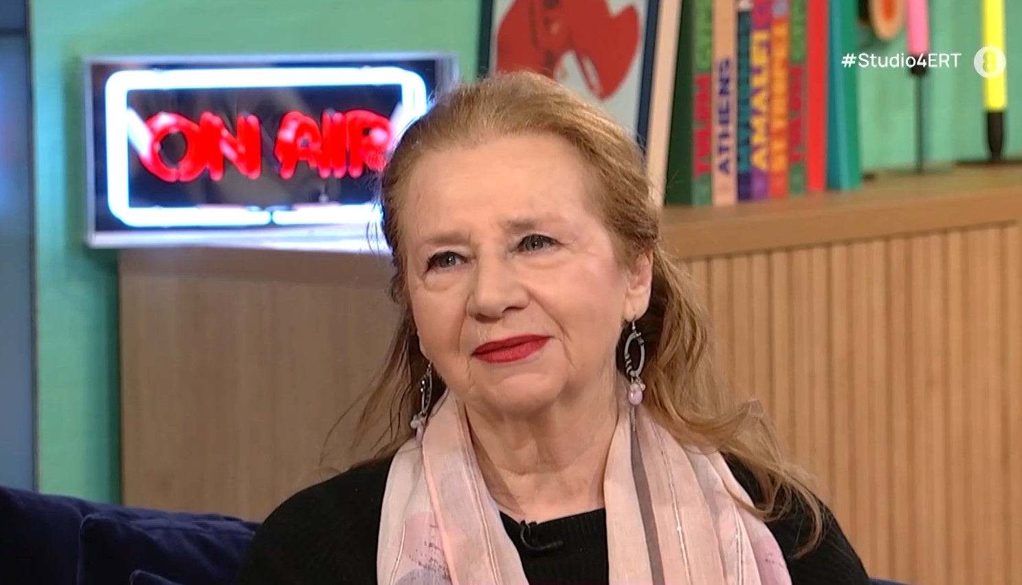 Αλεξάνδρα Παντελάκη στο «Στούντιο 4»: «Αγάπησα τον πατέρα μου και τον συγχώρησα  για όλα στο τέλος της ζωής του»