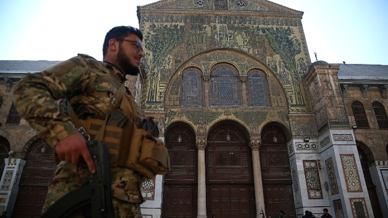Συρία: Έκκληση για ειρήνη απευθύνει ο προσωρινός ηγέτης Σάρα, την ώρα που η χώρα συνταράσσεται, εδώ και χρόνια, από τις φονικότερες συγκρούσεις