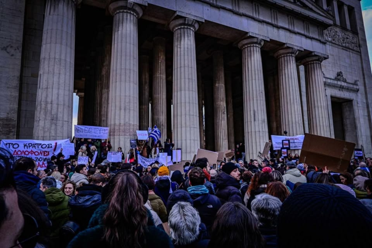 Συγκεντρώσεις για τα Τέμπη σε Μόναχο, Κάιρο, Ρώμη, Κοπεγχάγη, Μπουένος Άιρες, Νέα Υόρκη, Βαρκελώνη (audio)