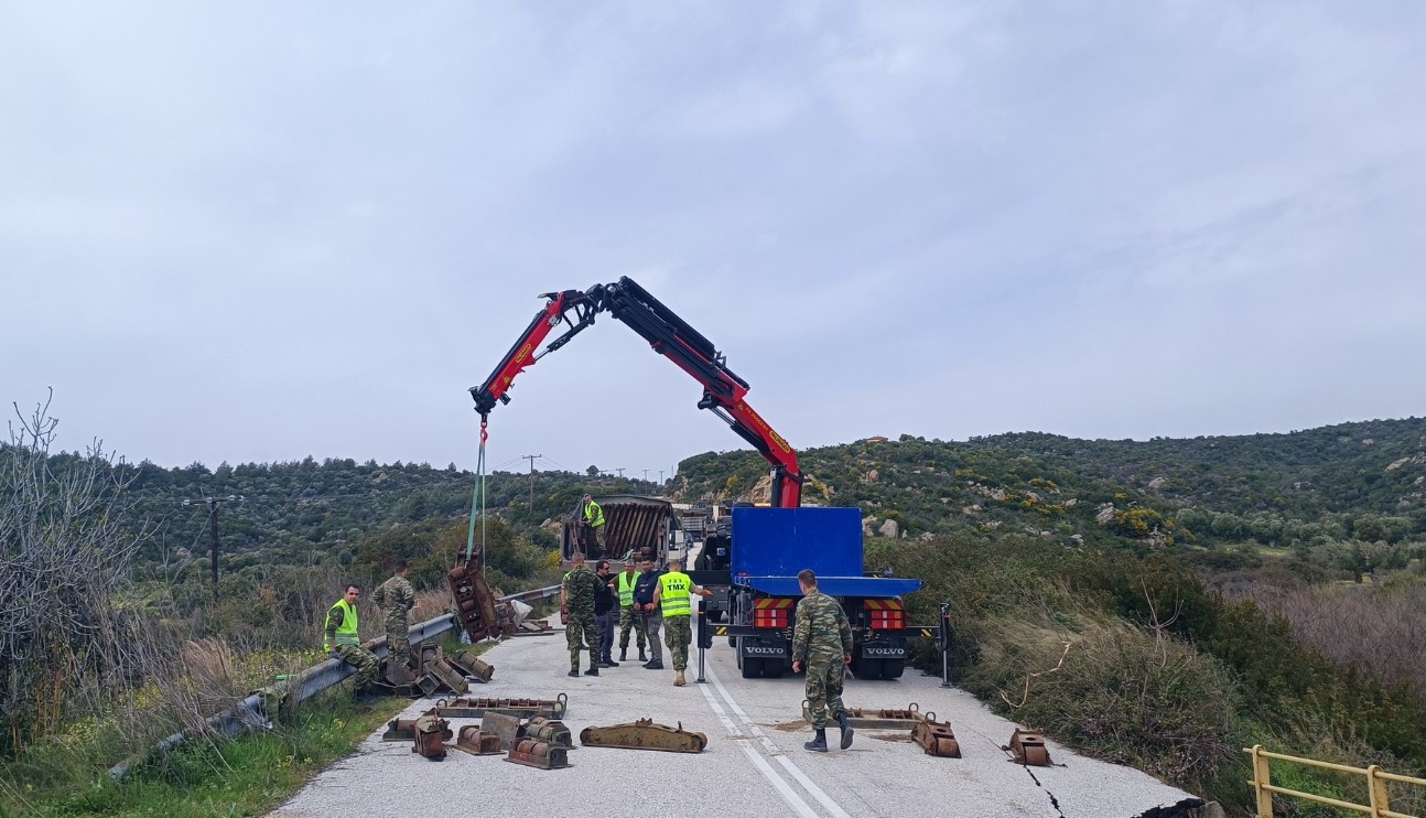 Στρατιωτική γέφυρα στην Τορώνη Χαλκιδικής