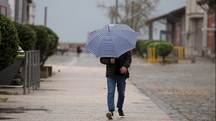 Άστατος και σήμερα ο καιρός σε Μακεδονία και Θράκη: Σποραδικές καταιγίδες από το μεσημέρι, έως 18 βαθμούς η θερμοκρασία