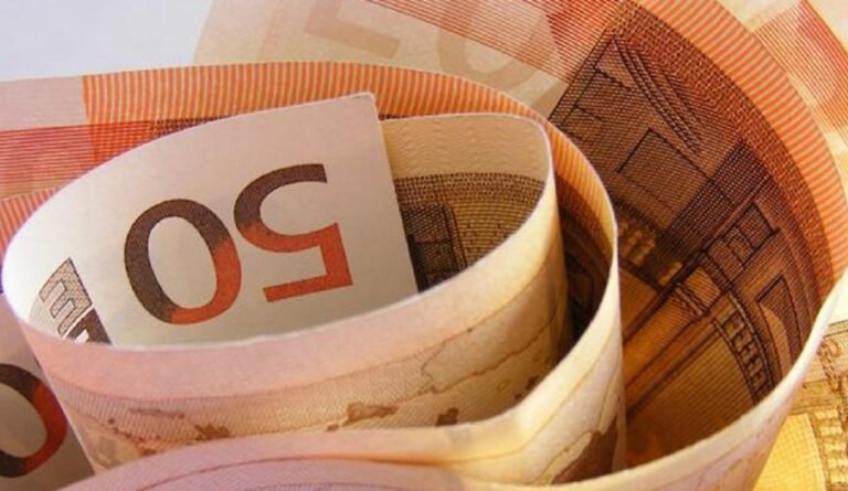 Δώρο Πάσχα: Έως 16 Απριλίου η πληρωμή του – Οι συνέπειες για τους «ξεχασιάρηδες» εργοδότες