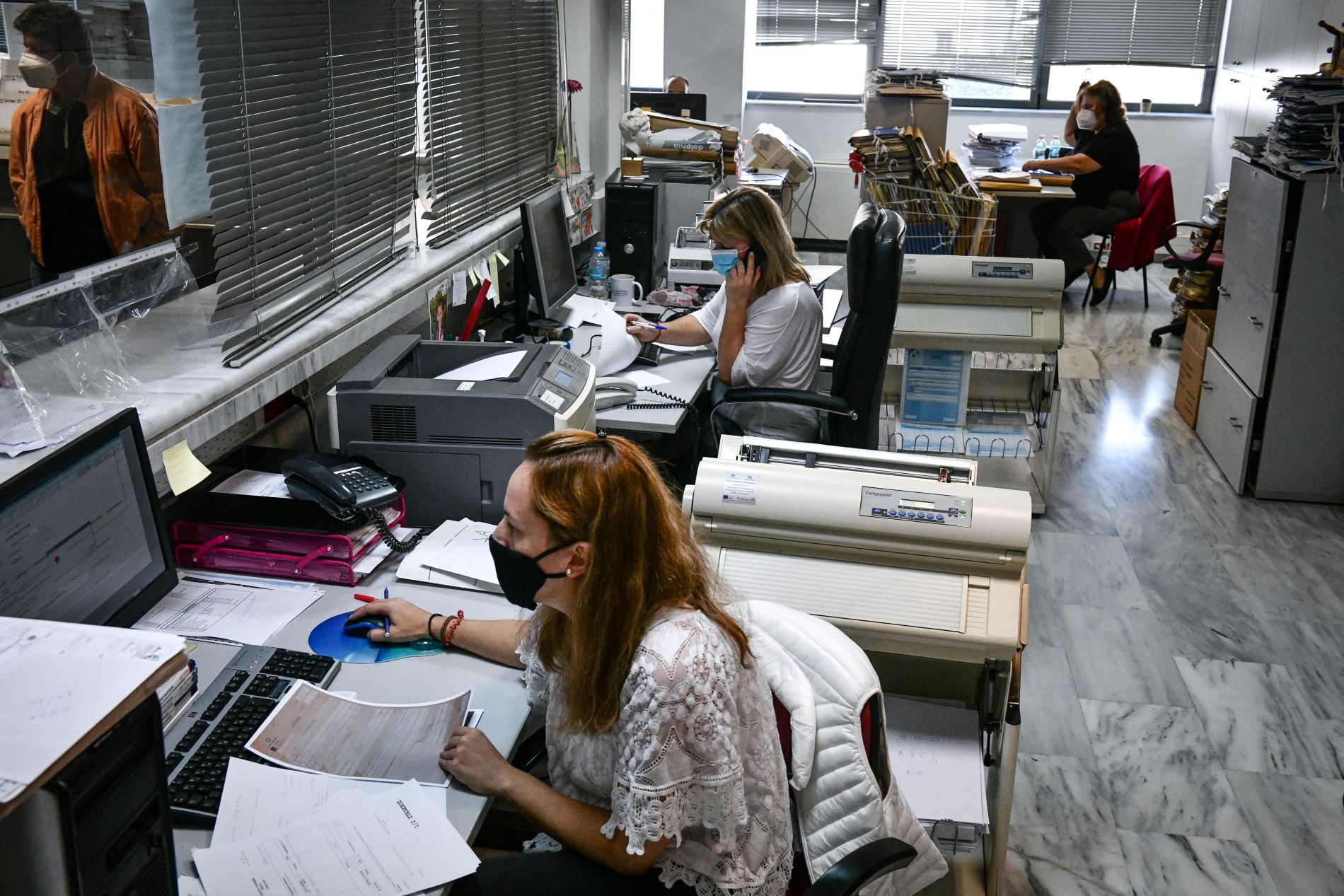 Η στέγαση των δημοσίων υπαλλήλων και οι ρυθμίσεις δανείων συζητήθηκαν στη συνάντηση της ΑΔΕΔΥ με το Ταμείο Παρακαταθηκών και Δανείων