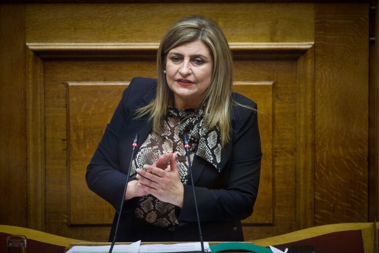 Ευαγγελία Λιακούλη στο ΕΡΤnews: Θέμα υποχρέωσης να είμαι και στην Προανακριτική αλλά και στην περιοδεία που είχα αναλάβει