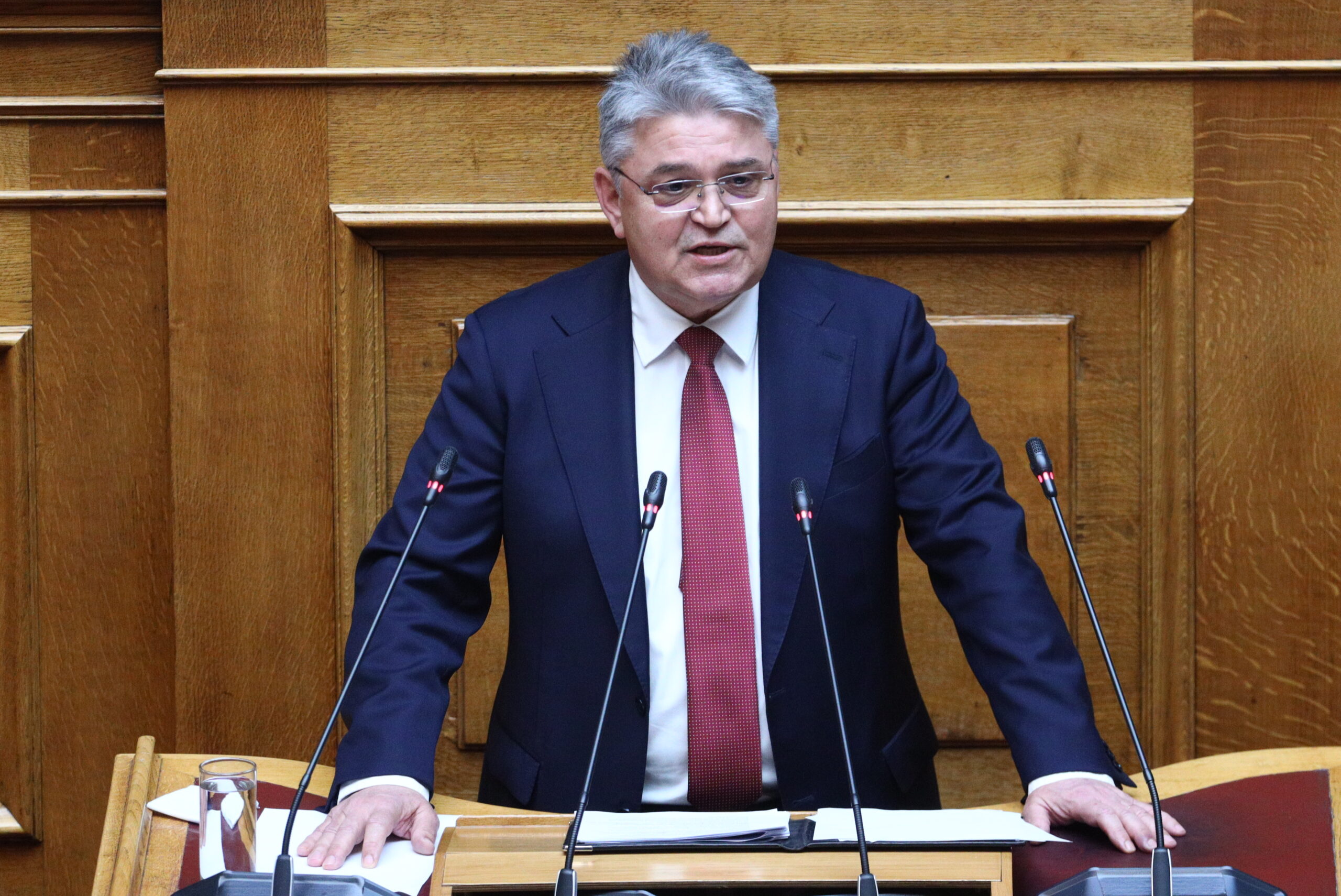 [376225] ΣΥΖΗΤΗΣΗ ΠΡΟ ΗΜΕΡΗΣΙΑΣ ΔΙΑΤΑΞΕΩΣ ΣΤΗΝ ΟΛΟΜΕΛΕΙΑ ΤΗΣ ΒΟΥΛΗΣ ΓΙΑ ΤΟ ΣΙΔΗΡΟΔΡΟΜΙΚΟ ΔΥΣΤΥΧΗΜΑ ΤΩΝ ΤΕΜΠΩΝ (ΓΙΑΝΝΗΣ ΠΑΝΑΓΟΠΟΥΛΟΣ/EUROKINISSI)