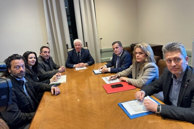 Κέρκυρα: Συνάντηση Κ. Αραβώση με τον πρόεδρο του ΦΟΔΣΑ για την πιστοποίηση του φορέα
