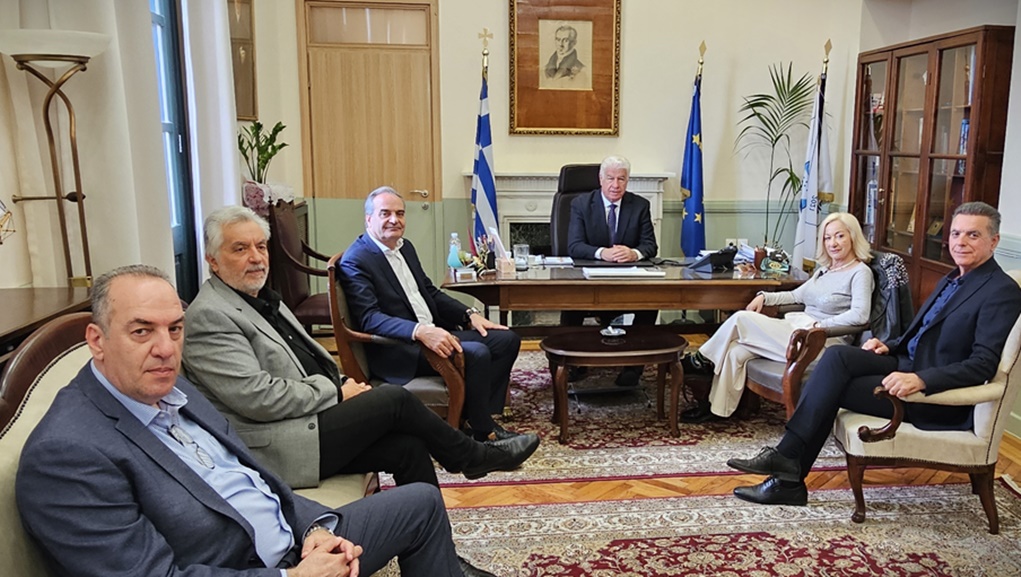 Κέρκυρα: Συνάντηση περιφερειάρχη με τους προέδρους των Επιμελητηρίων των Ιονίων