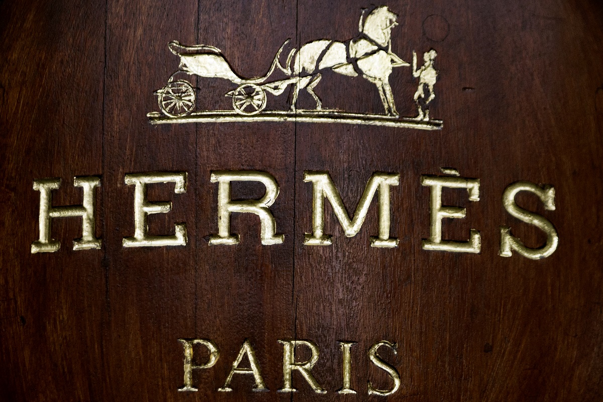 Hermes: Ξεπέρασε σε κεφαλαιοποίηση την LVMH στο κλείσιμο των συναλλαγών στο Παρίσι