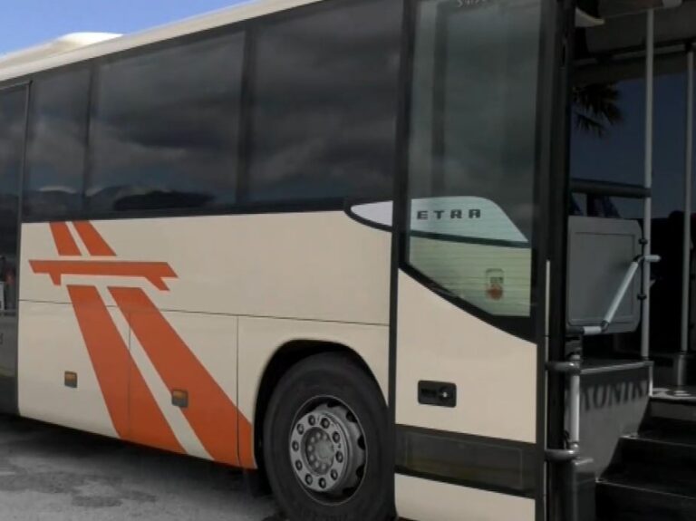 Θεσσαλονίκη: Επίθεση νεαρών σε οδηγό του ΚΤΕΛ- Τηλεφωνική επικοινωνία Κυρανάκη για γρήγορη ανάρρωση