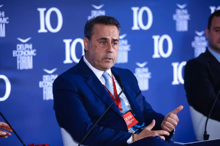Στ. Παπασταύρου στο Φόρουμ των Δελφών: Έως το τέλος Απριλίου η προκήρυξη διεθνούς διαγωνισμού για υδρογονάνθρακες στη Ν. Κρήτη